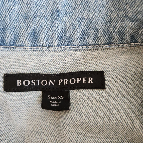 NWT Boston Proper Pearl Embellished Denim Jacket - Picture 2 of 8